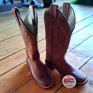 Brand new cowboy/cowgirl boots